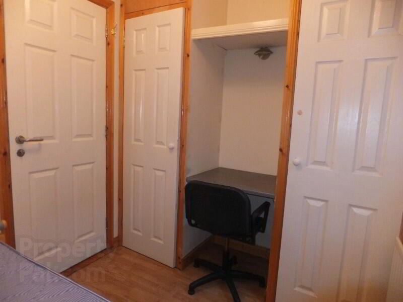 Apt 2, 73 Dunluce Avenue 8 of 13