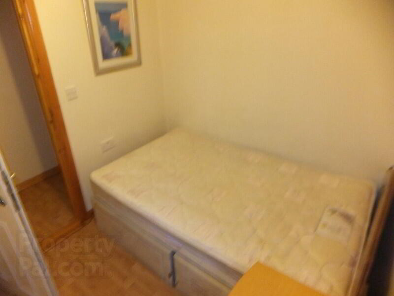 Apt 2, 73 Dunluce Avenue 9 of 13