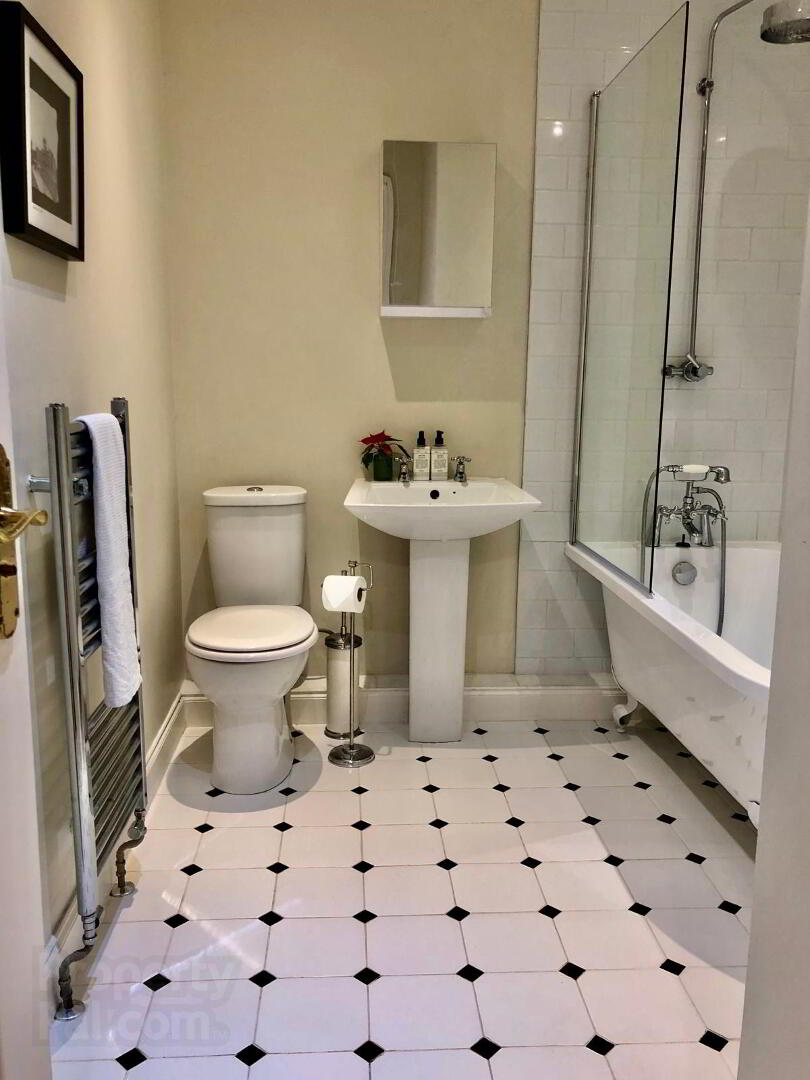 Unit 1, 85 Eglantine Avenue 5 of 9