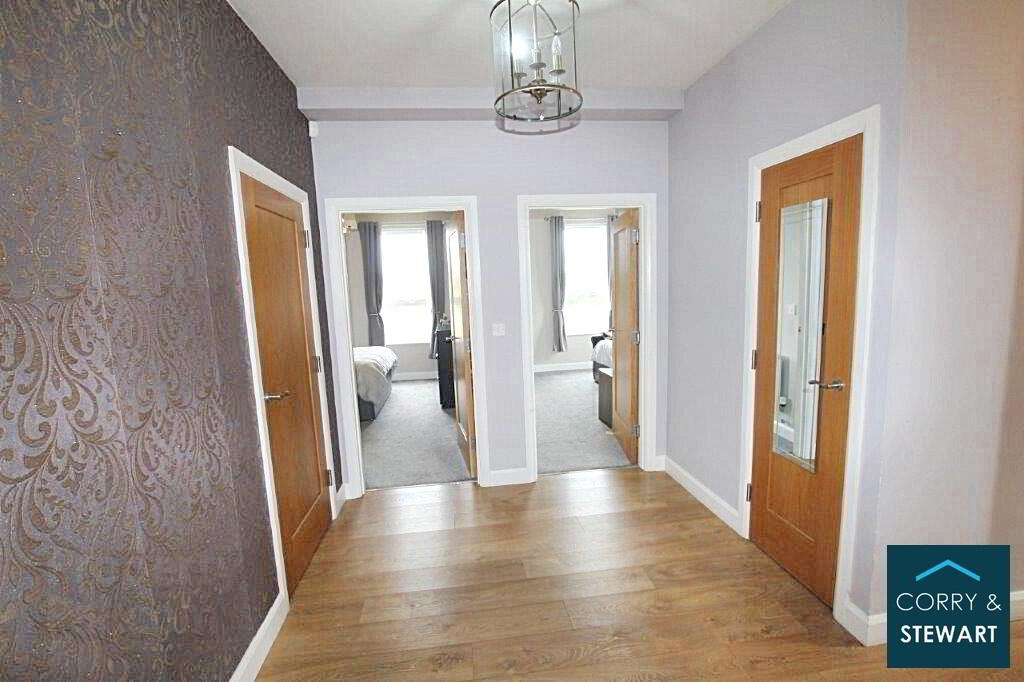 3 Highfield Court 3 of 14