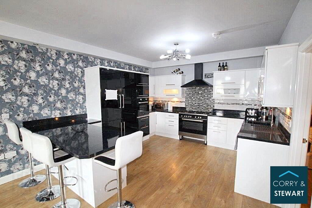 3 Highfield Court 5 of 14