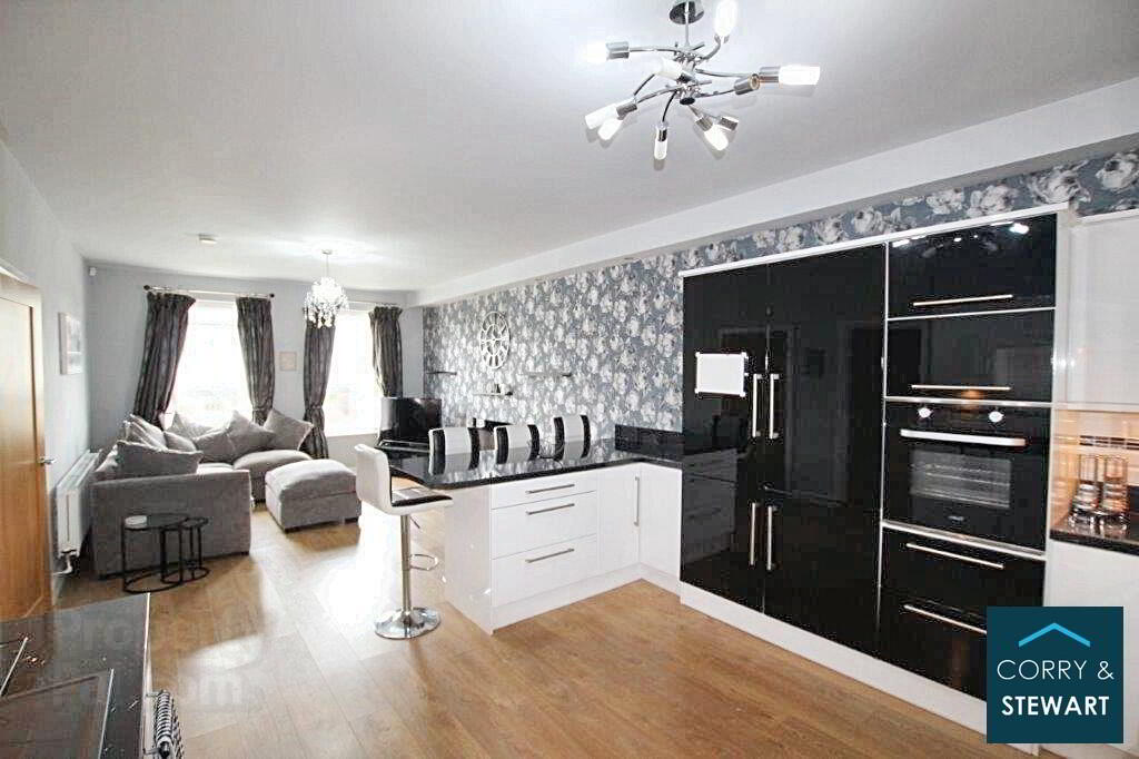 3 Highfield Court 7 of 14