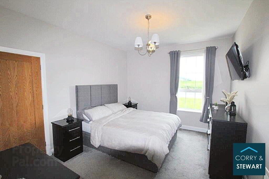 3 Highfield Court 9 of 14