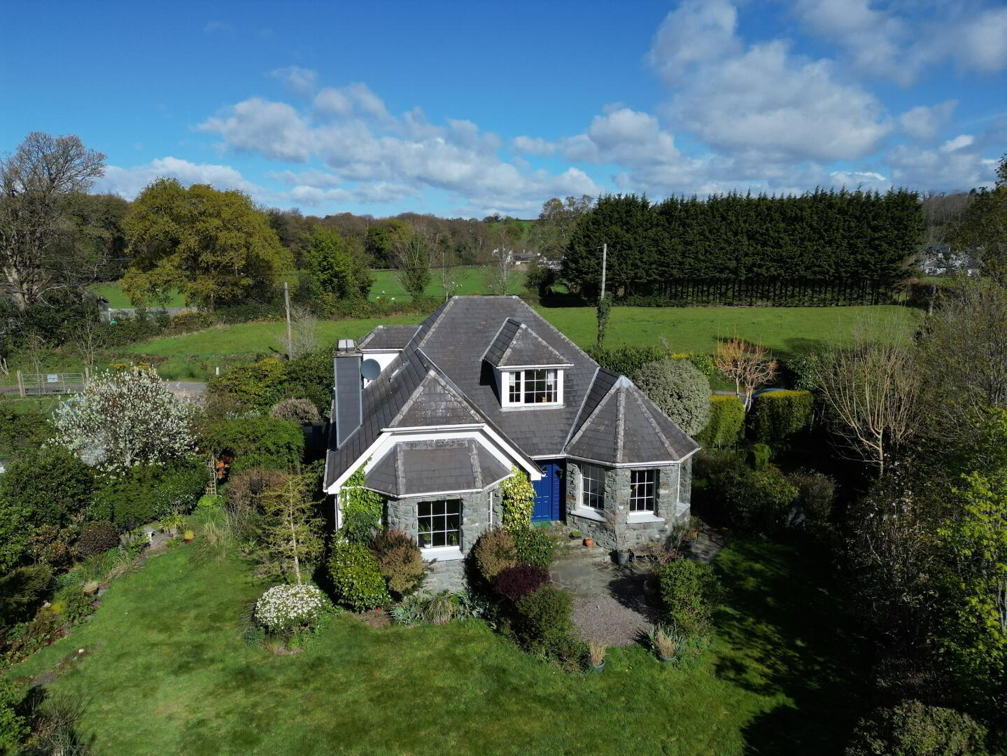 property description image