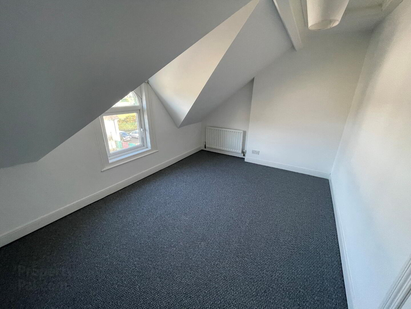 2 Adelaide Avenue 6 of 14
