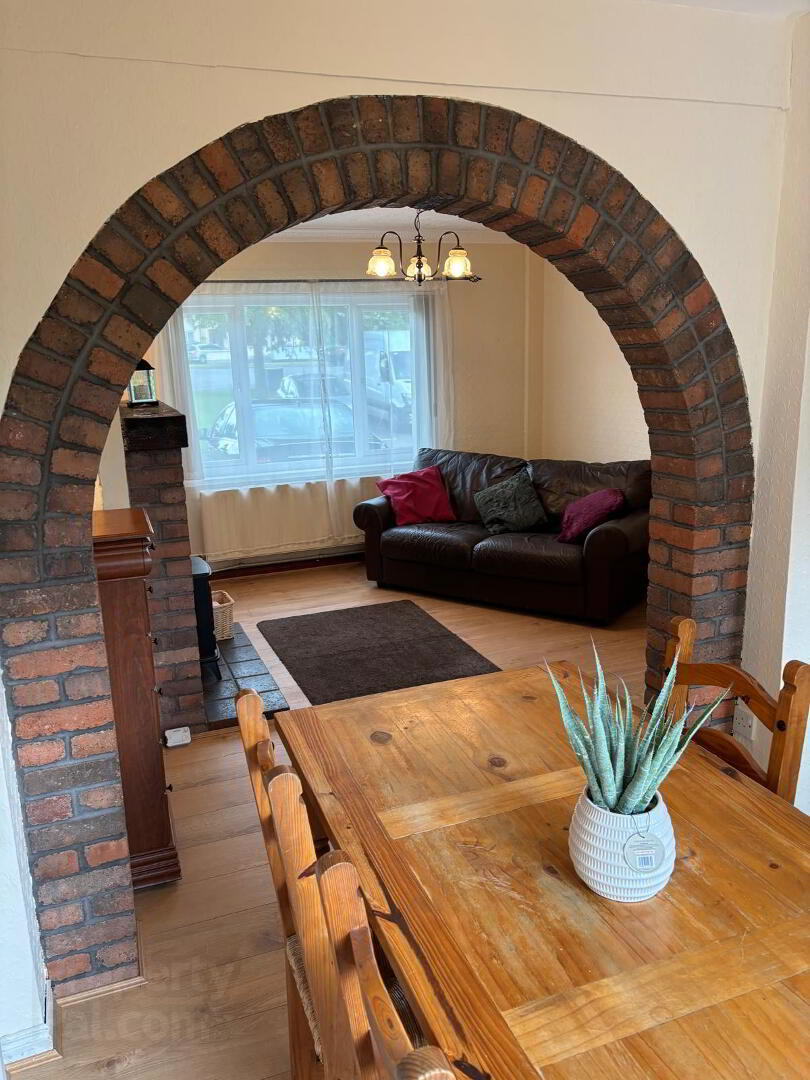 3 Tamney Crescent 8 of 16