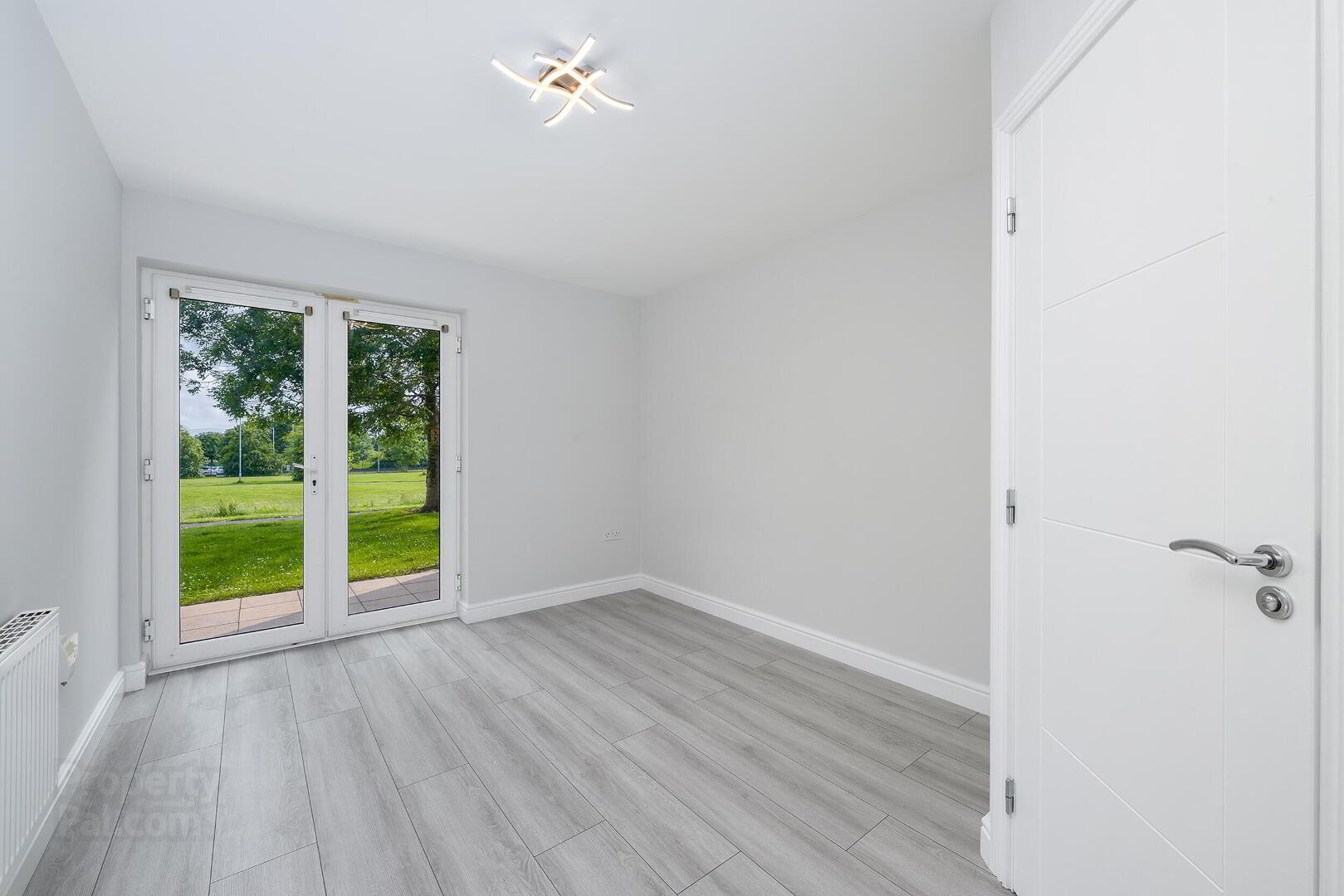 Apartment 38 Seagrave Drive 20 of 28