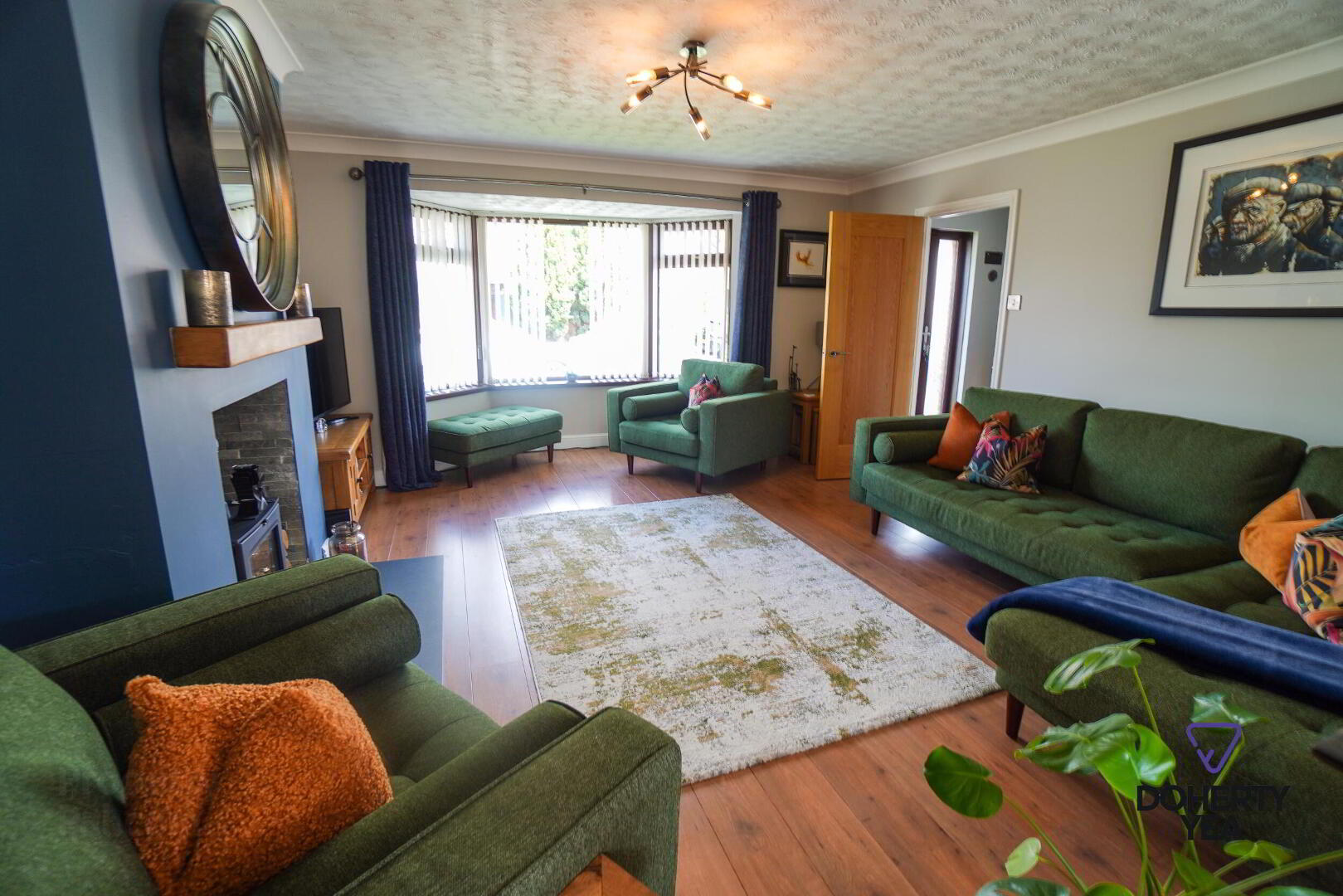 35 Hillview Road 4 of 16