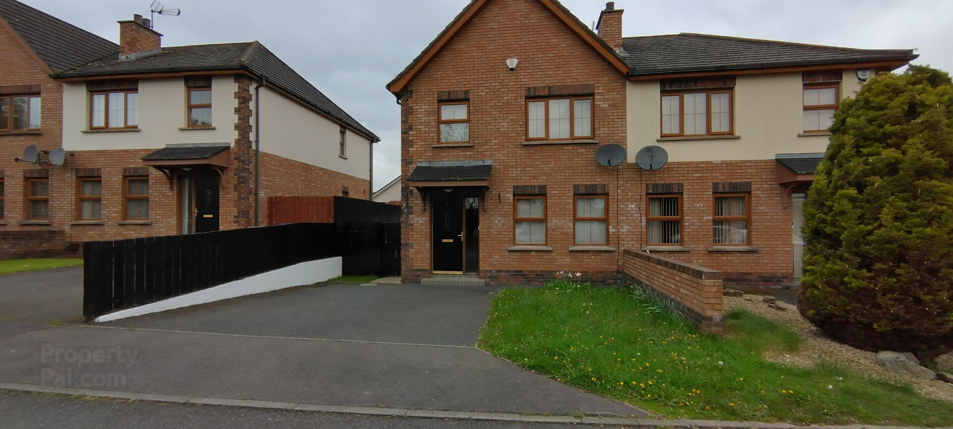 2 Shepherds Close 1 of 25