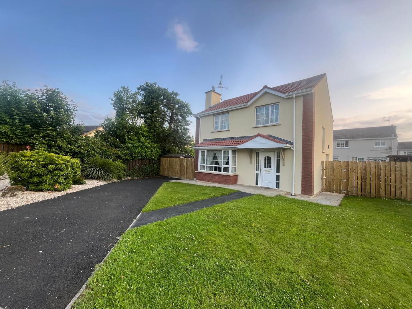 property description image
