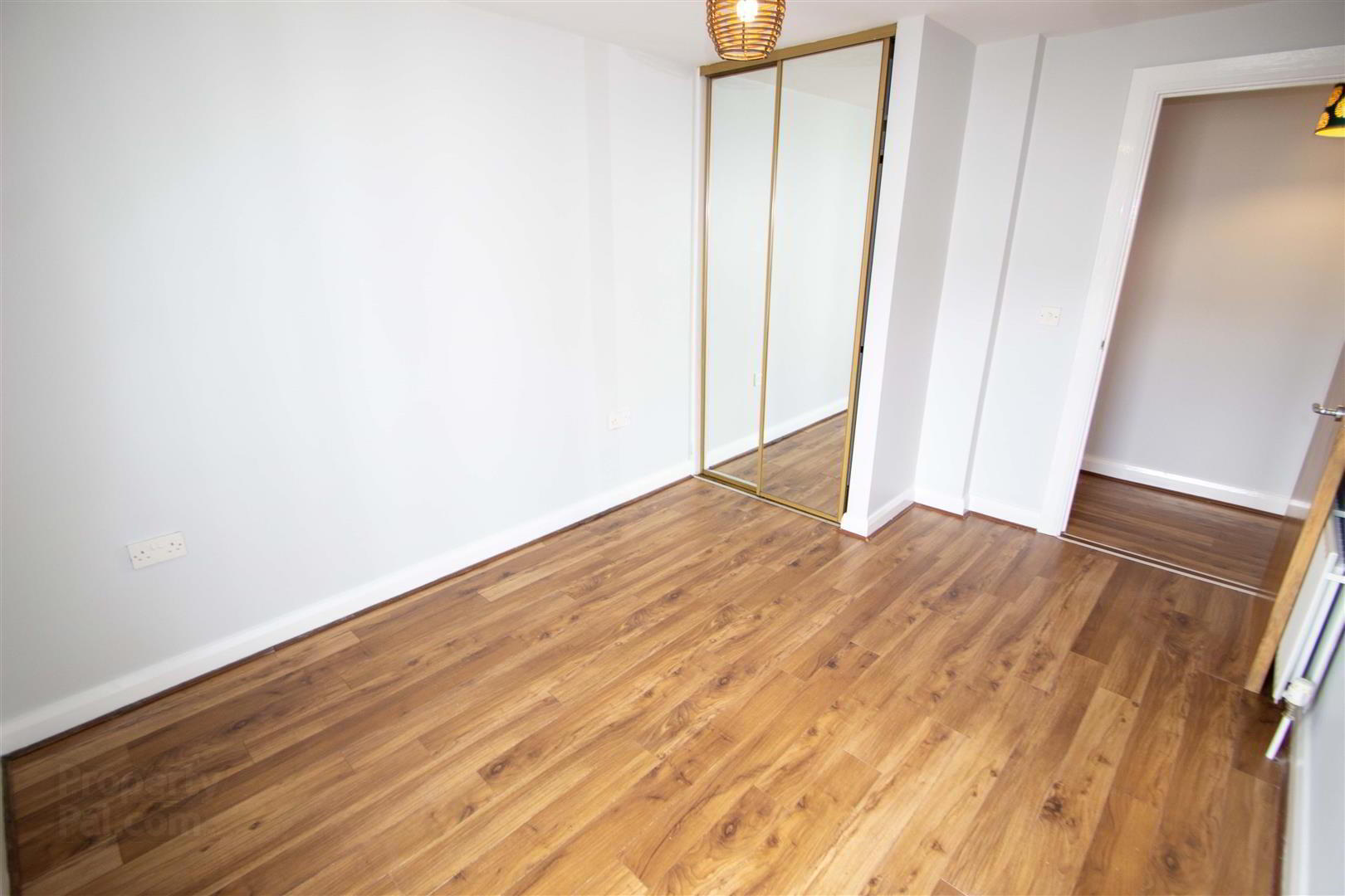 Apt 5 The Campbell Building, Falls Road / Clonard St 9 of 22