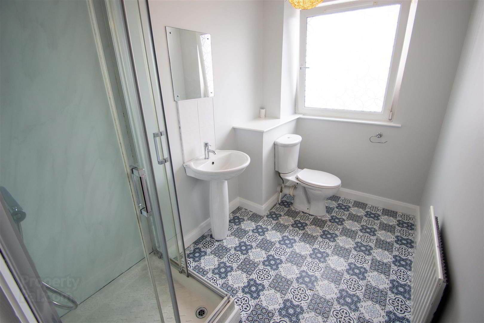 Apt 5 The Campbell Building, Falls Road / Clonard St 13 of 22