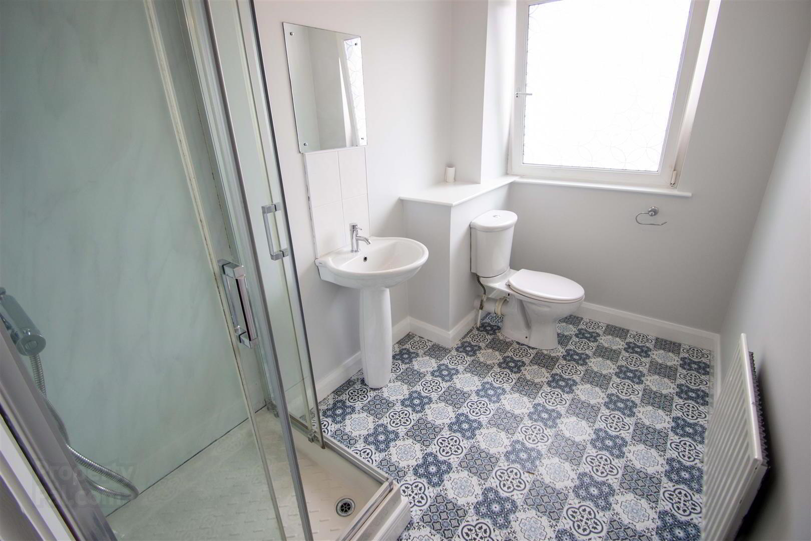 Apt 5 The Campbell Building, Falls Road / Clonard St 12 of 22