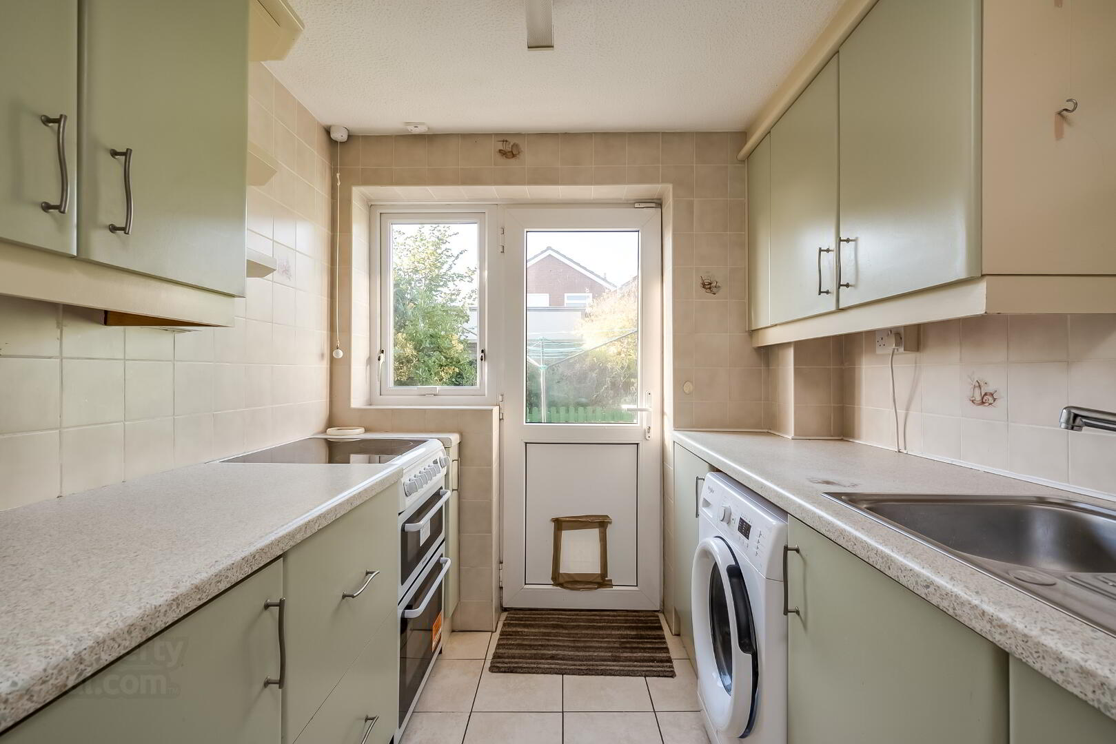 64 Downview Road 11 of 25