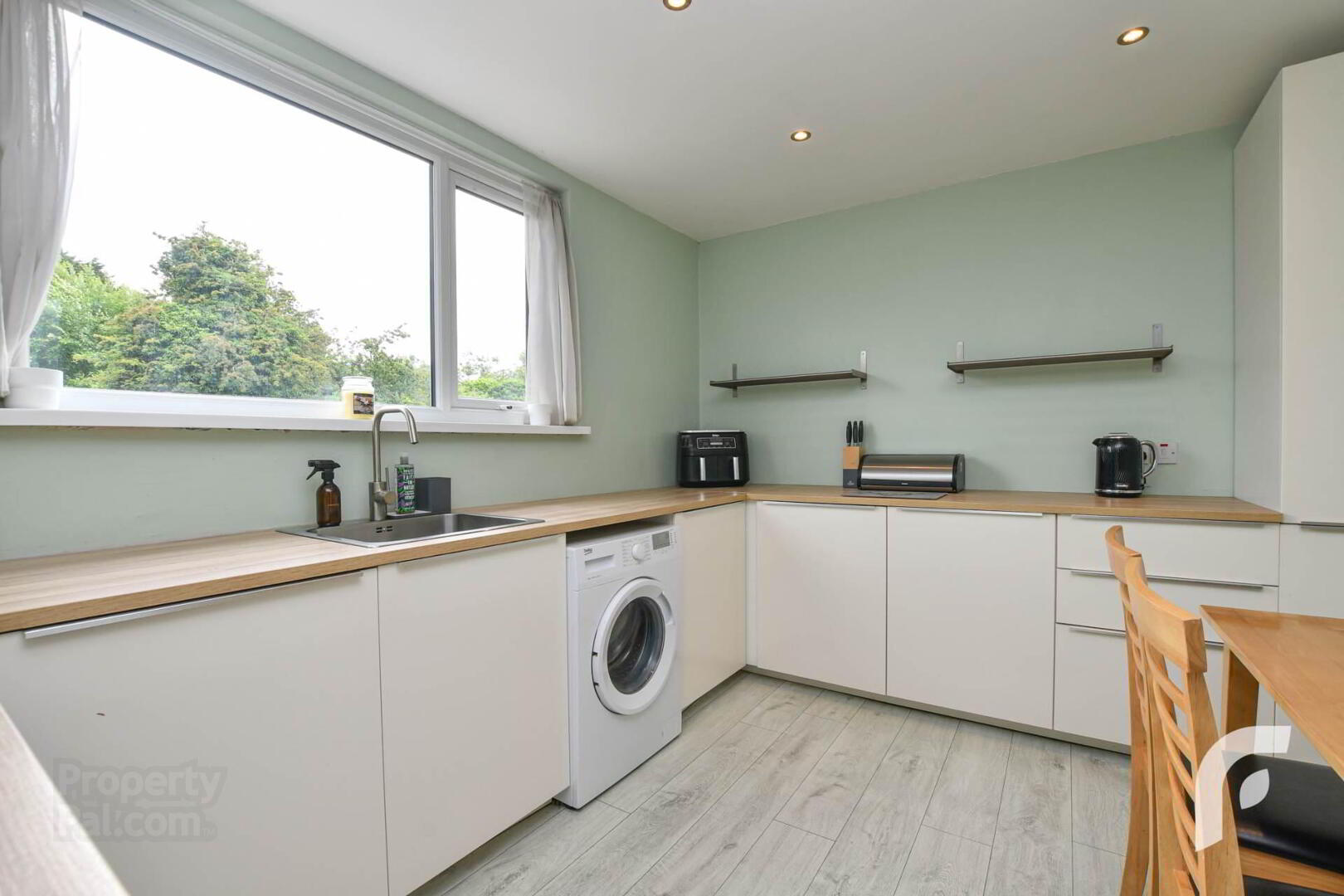 19 Monkstown Gardens 12 of 32