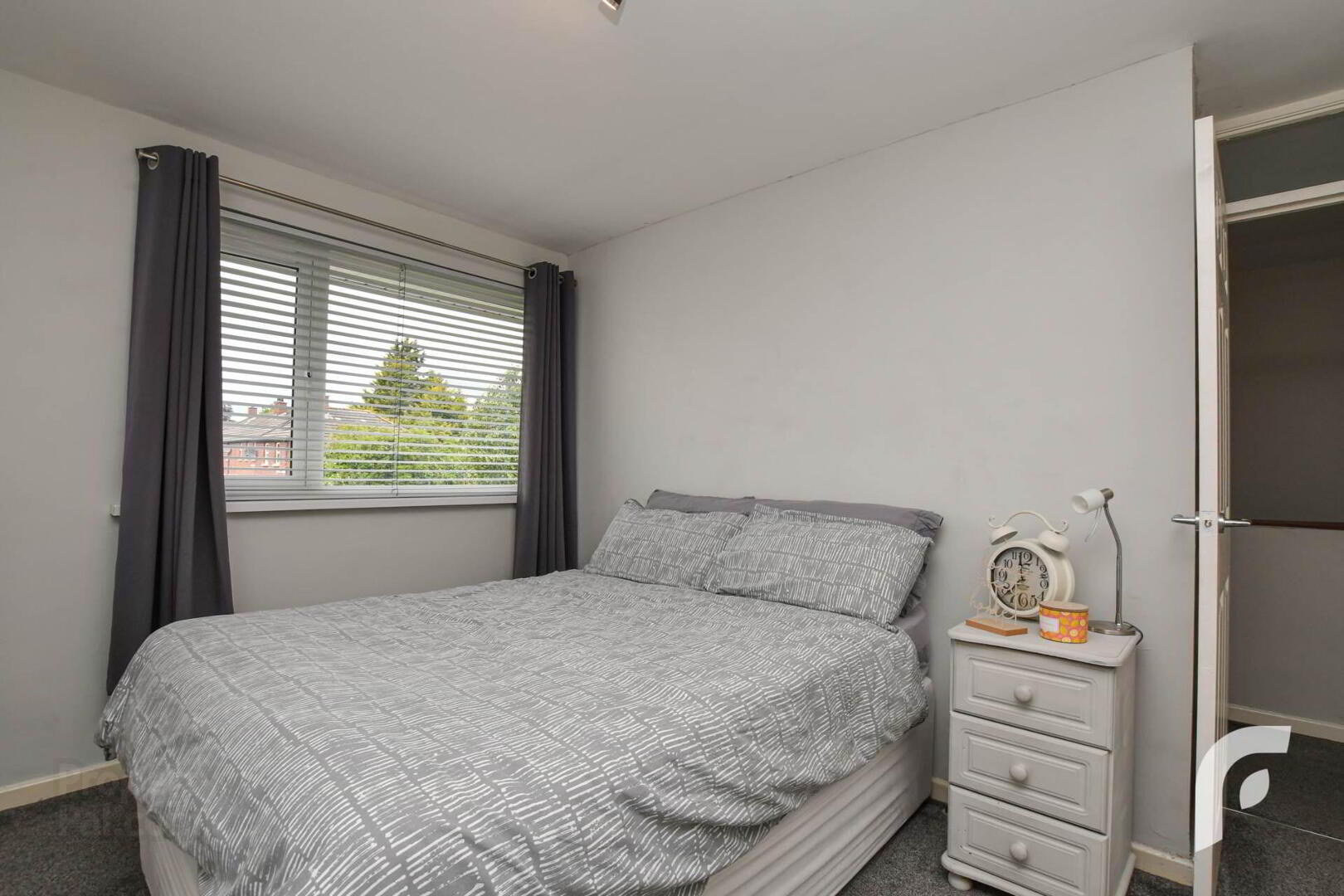 19 Monkstown Gardens 21 of 32