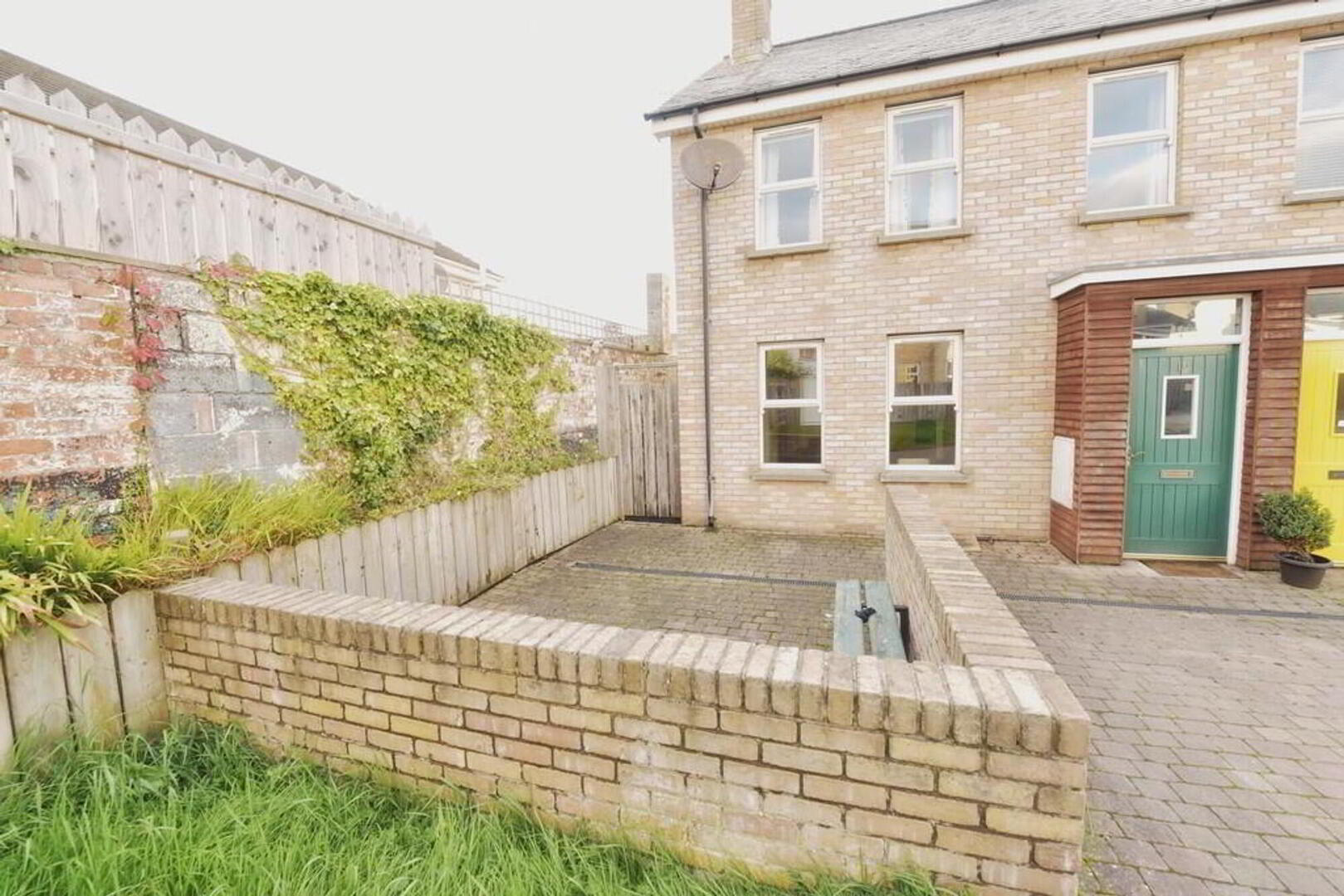 property description image