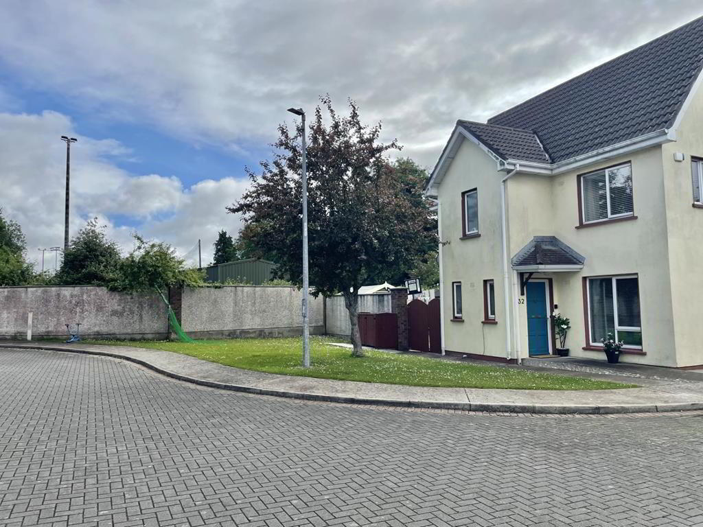 36 Cluain Garbhan 12 of 15