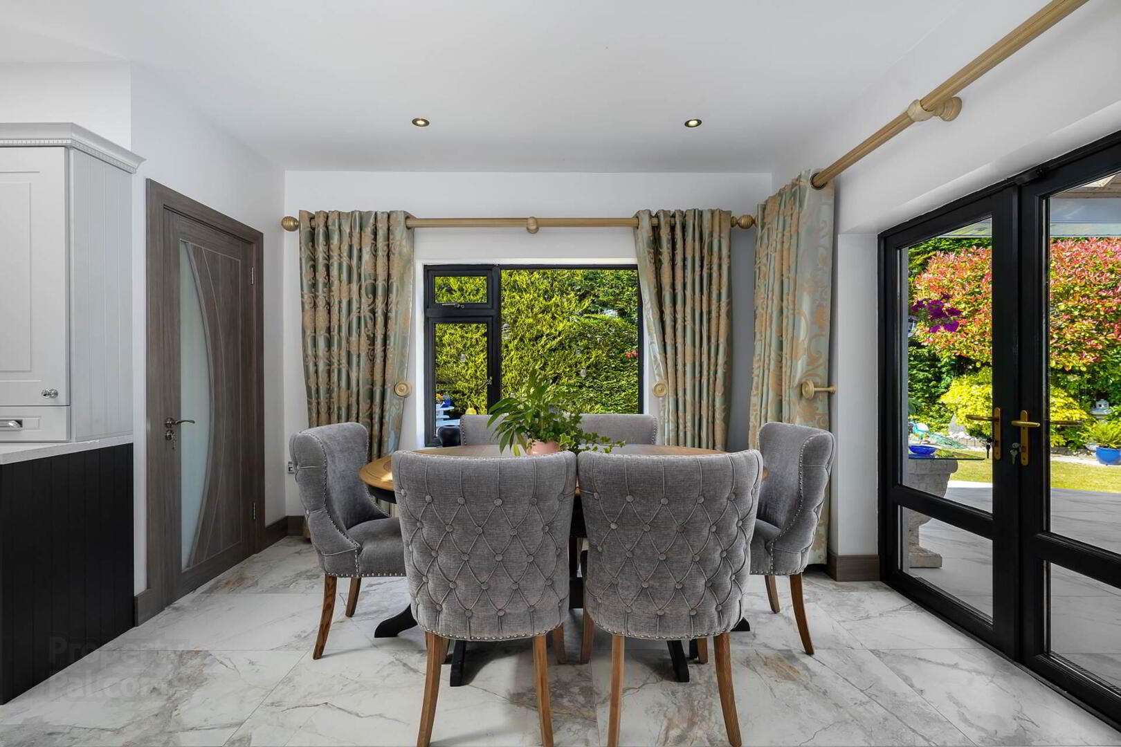 4 Glebe Wood 26 of 65