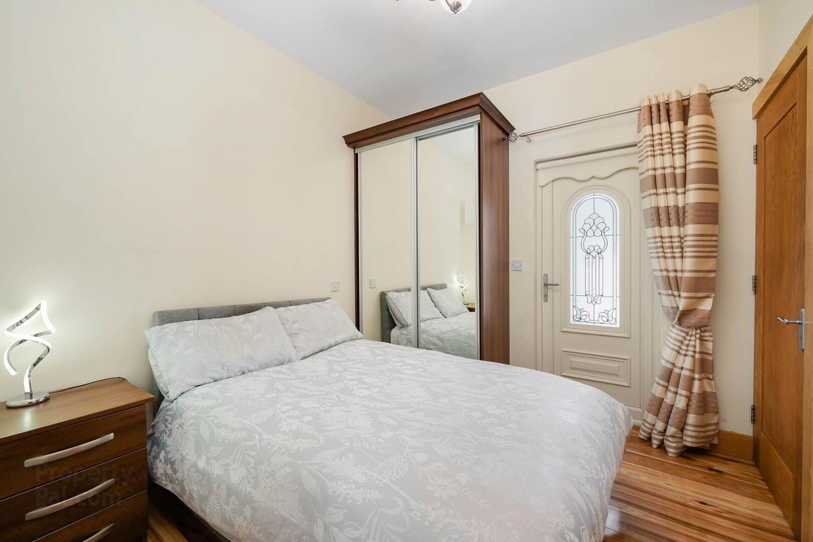 4 Glebe Wood 41 of 65