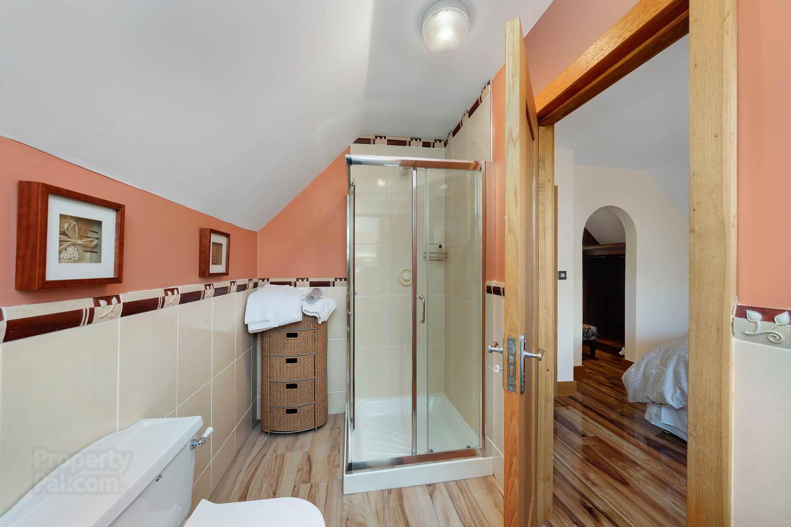 4 Glebe Wood 48 of 65