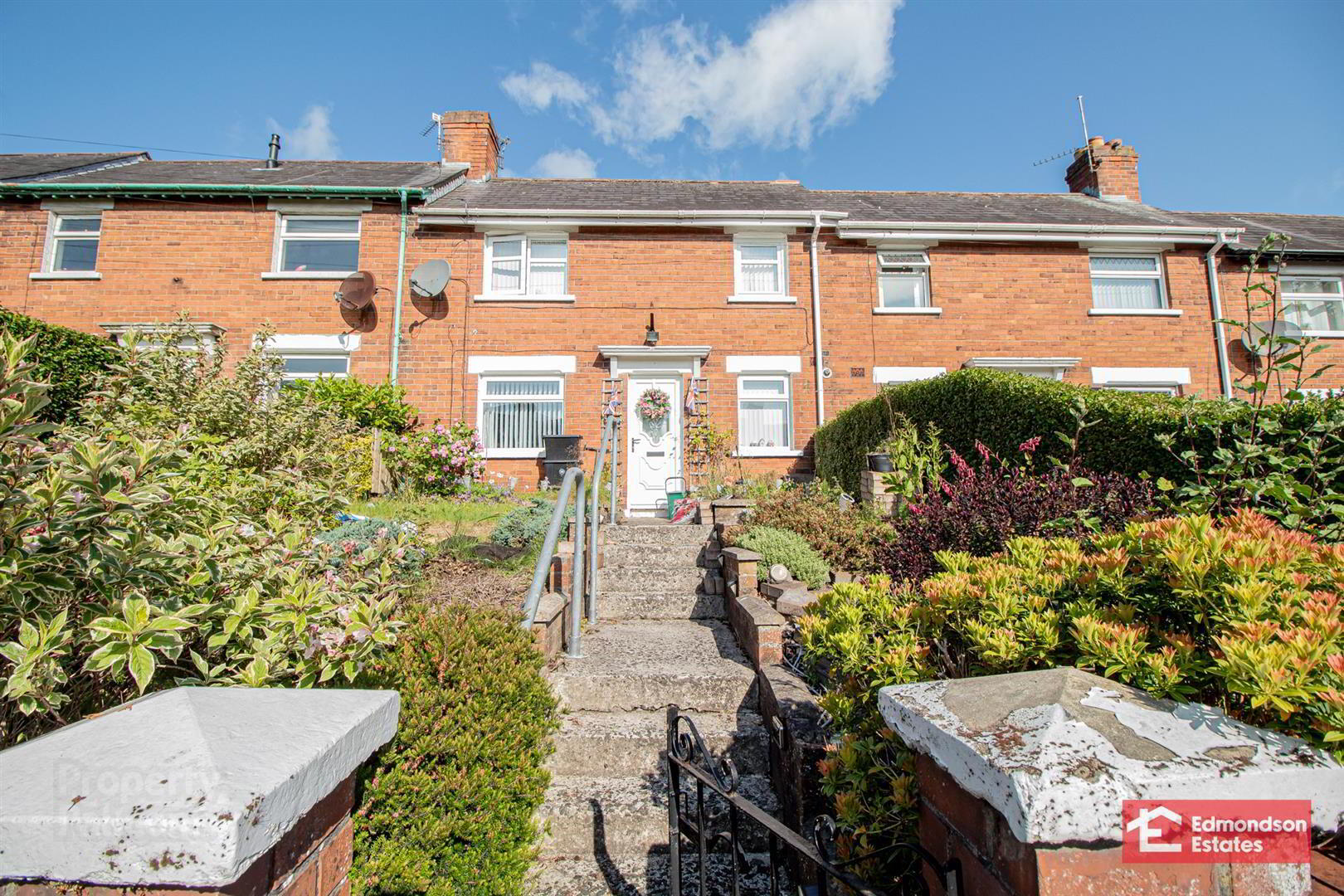 7 Seaview Gardens 1 of 2