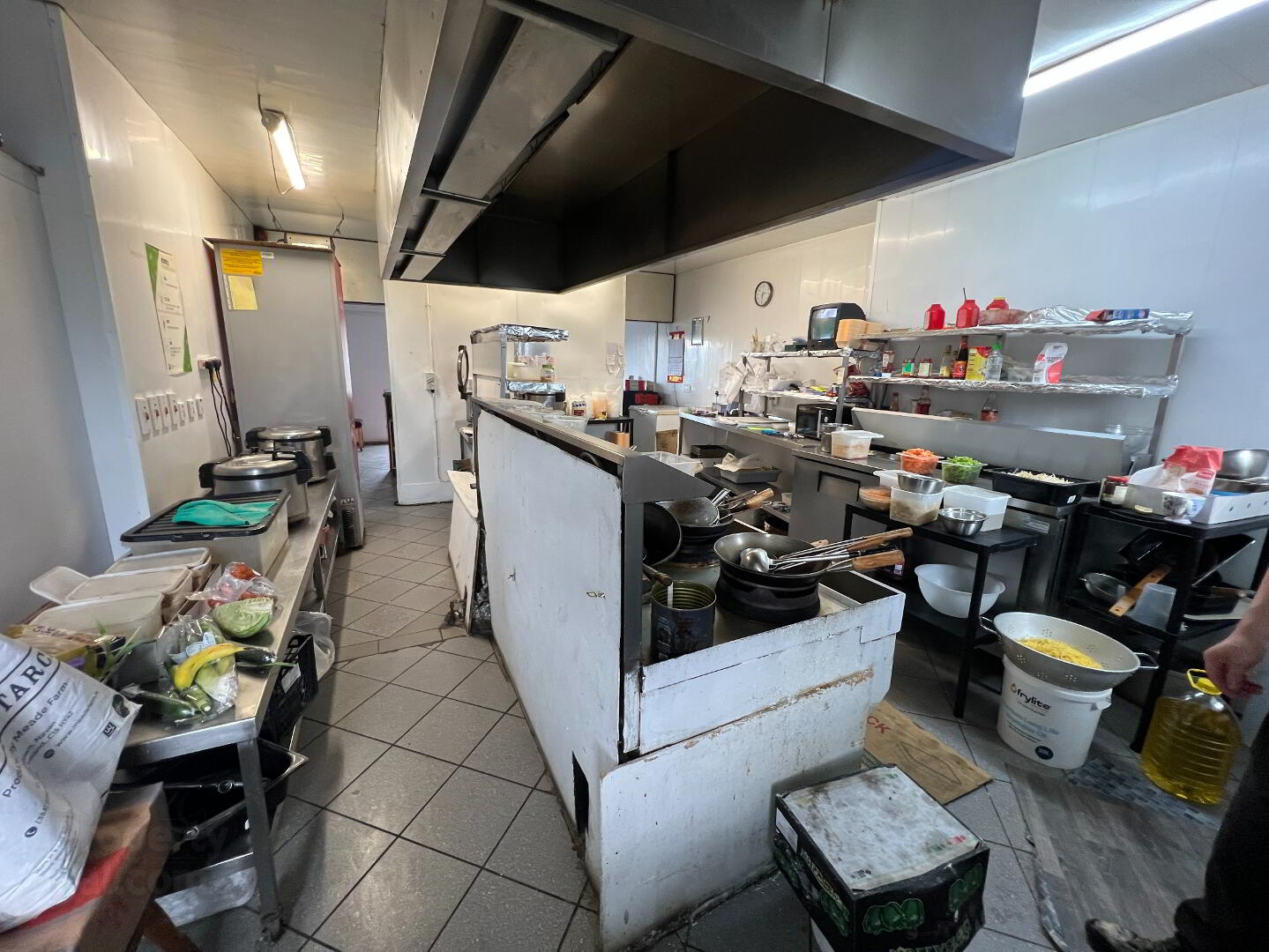 Hot Food Takeaway Unit, 113 Washingbay Road 7 of 13