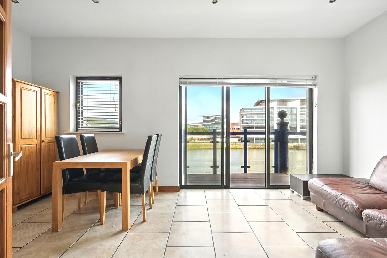 5 Ravenhill Reach Mews 6 of 27