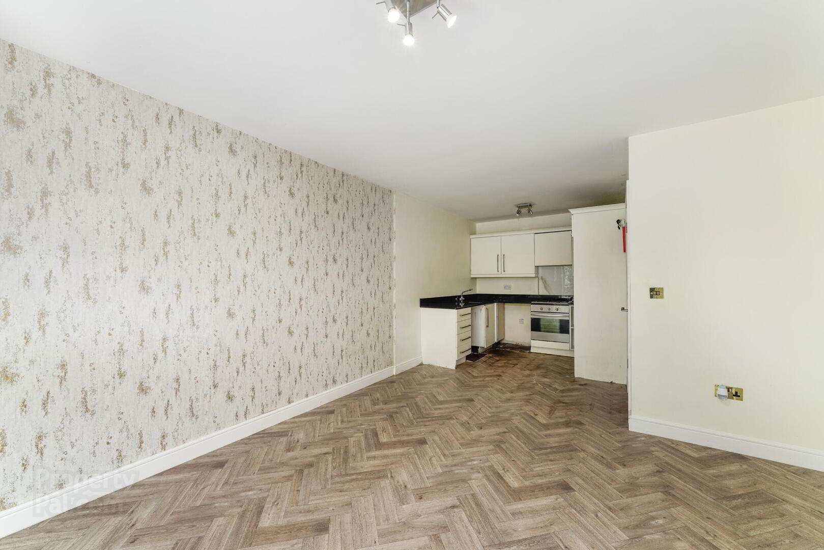 Apartment 106 Hampton Wood Avenue 3 of 22