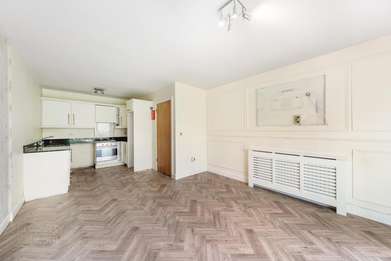 Apartment 106 Hampton Wood Avenue 4 of 22