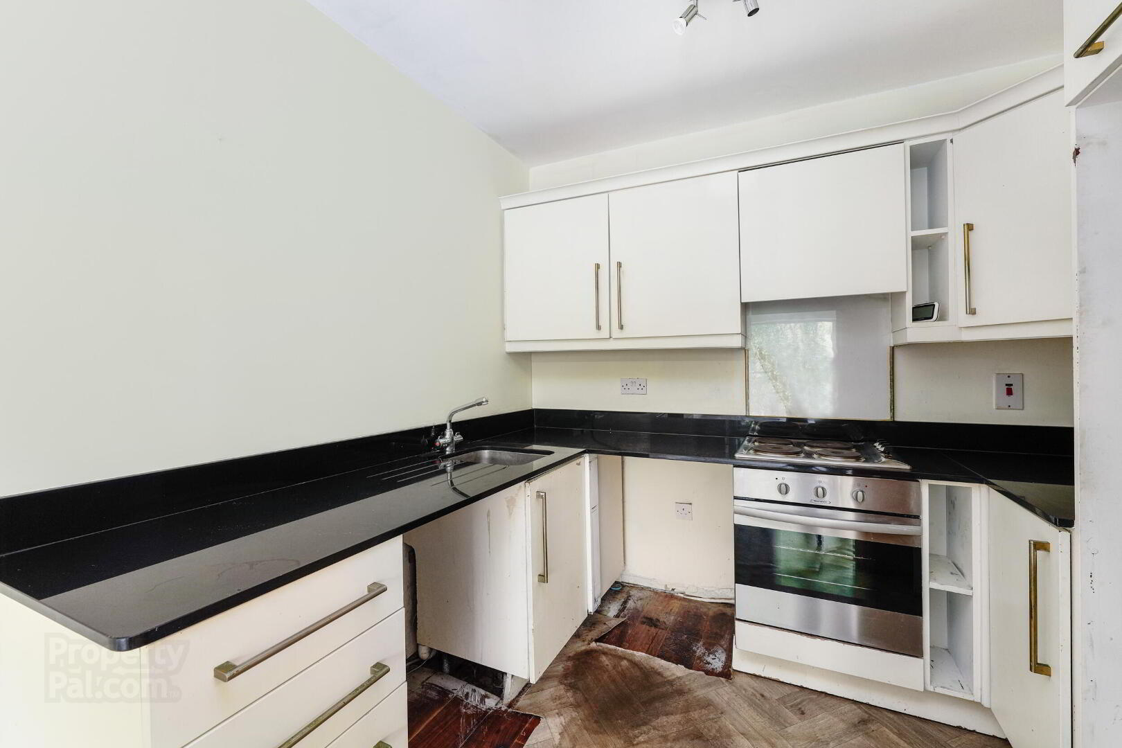 Apartment 106 Hampton Wood Avenue 7 of 22