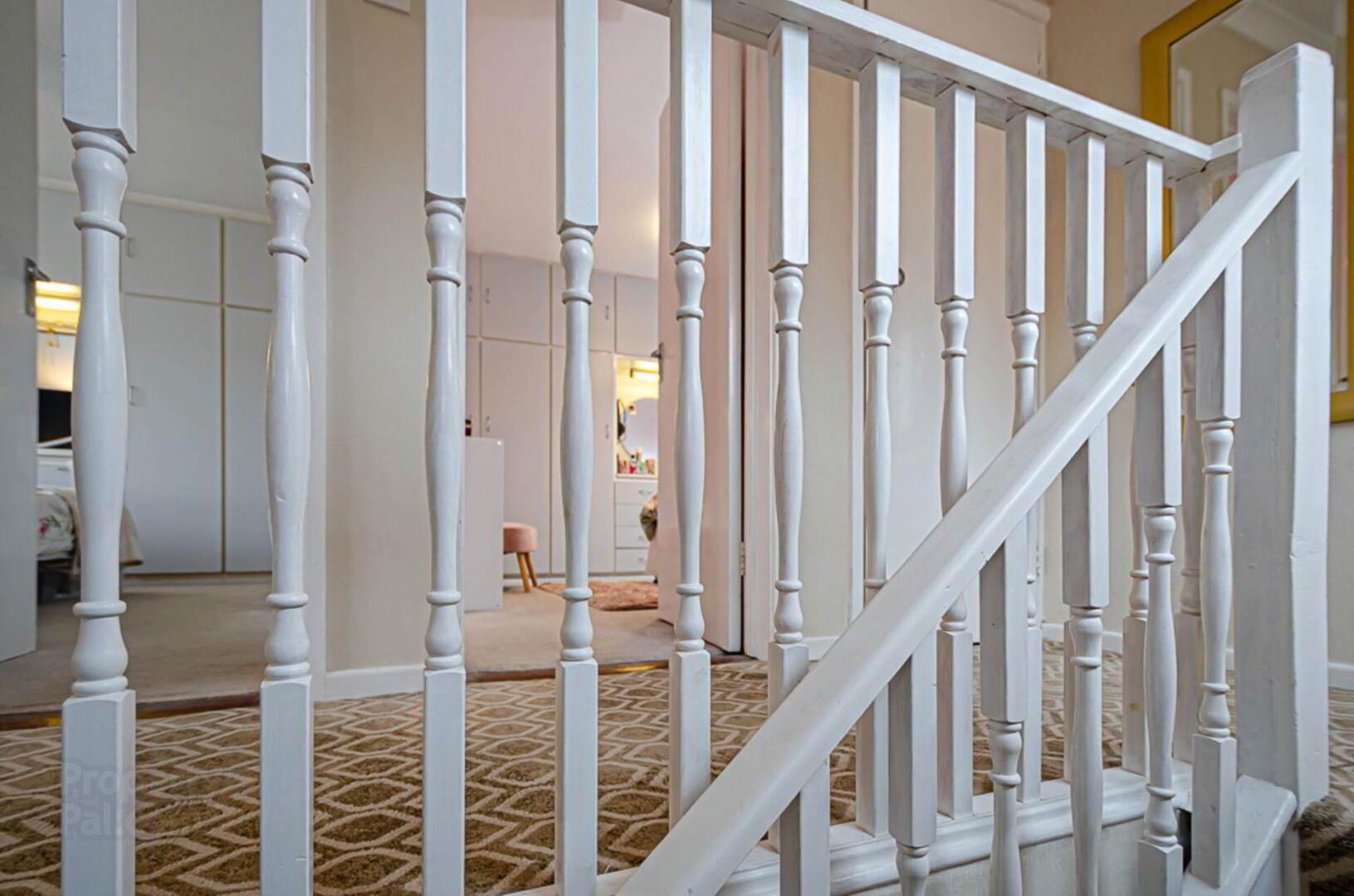 19 Abbey Park 19 of 41