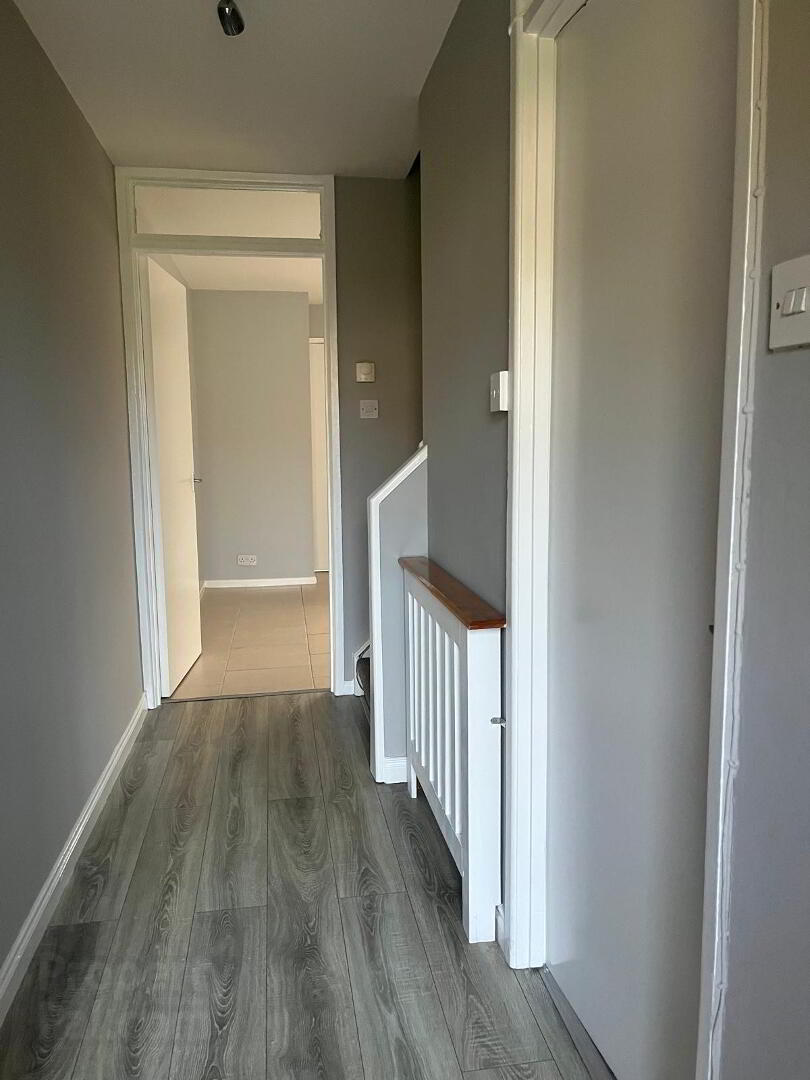 154 Carlton Drive 4 of 33