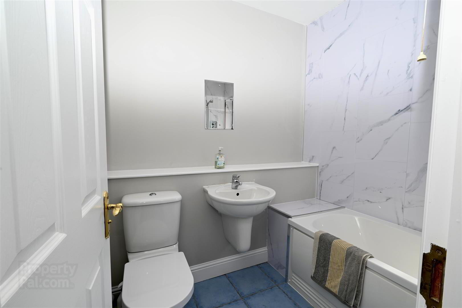 Apt 18c, Hillsborough Road 9 of 10