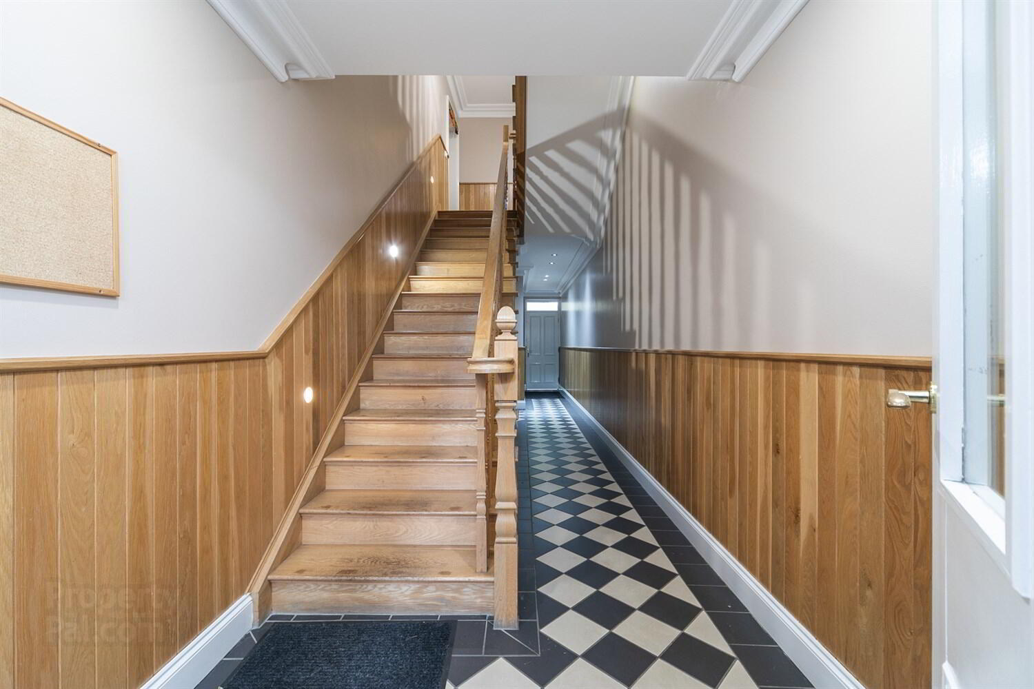 Apt 5 Balmoral View, 96 Balmoral Avenue 3 of 20
