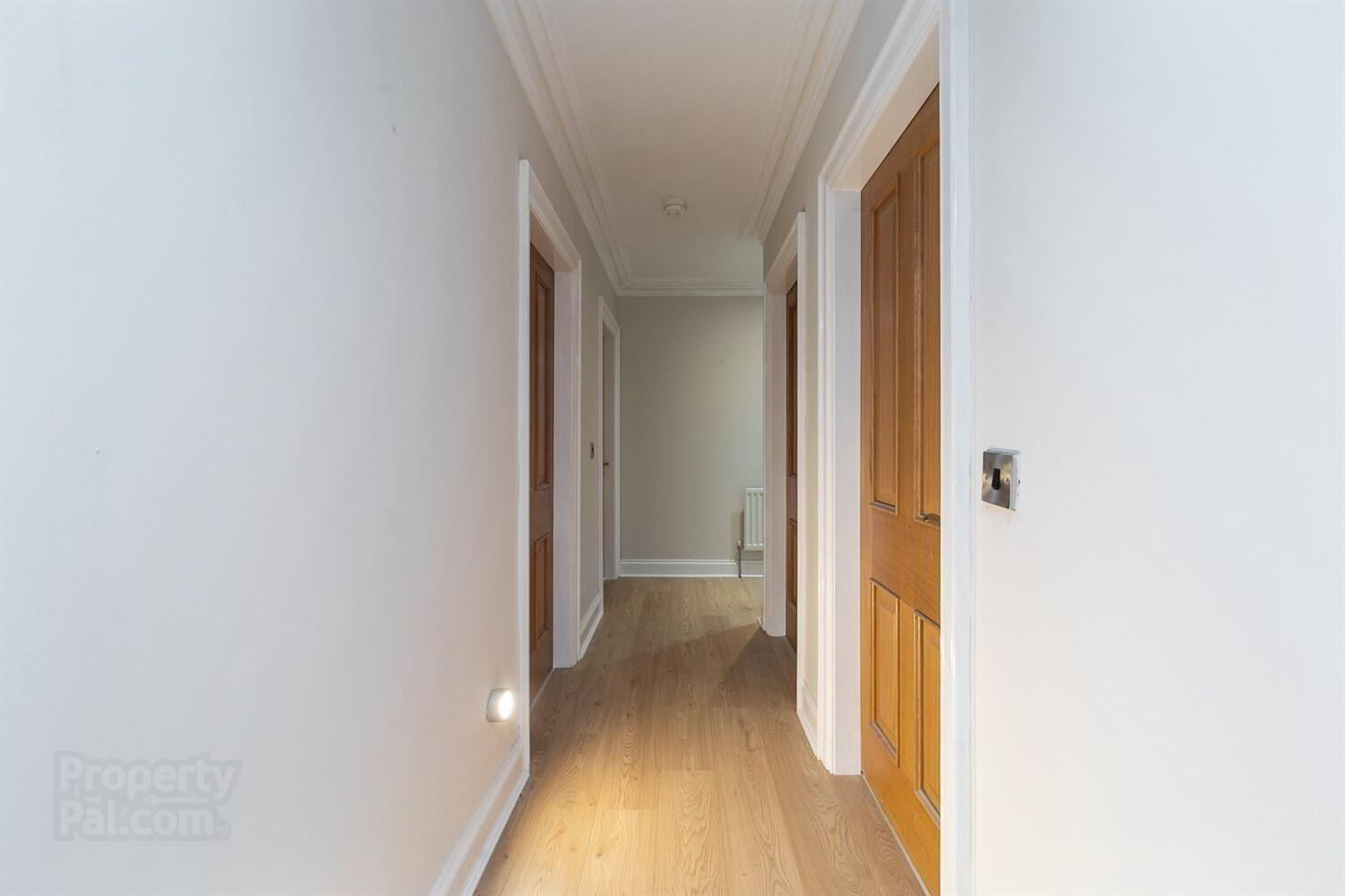 Apt 5 Balmoral View, 96 Balmoral Avenue 10 of 20