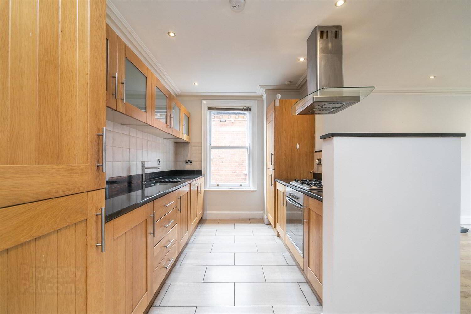 Apt 5 Balmoral View, 96 Balmoral Avenue 8 of 20