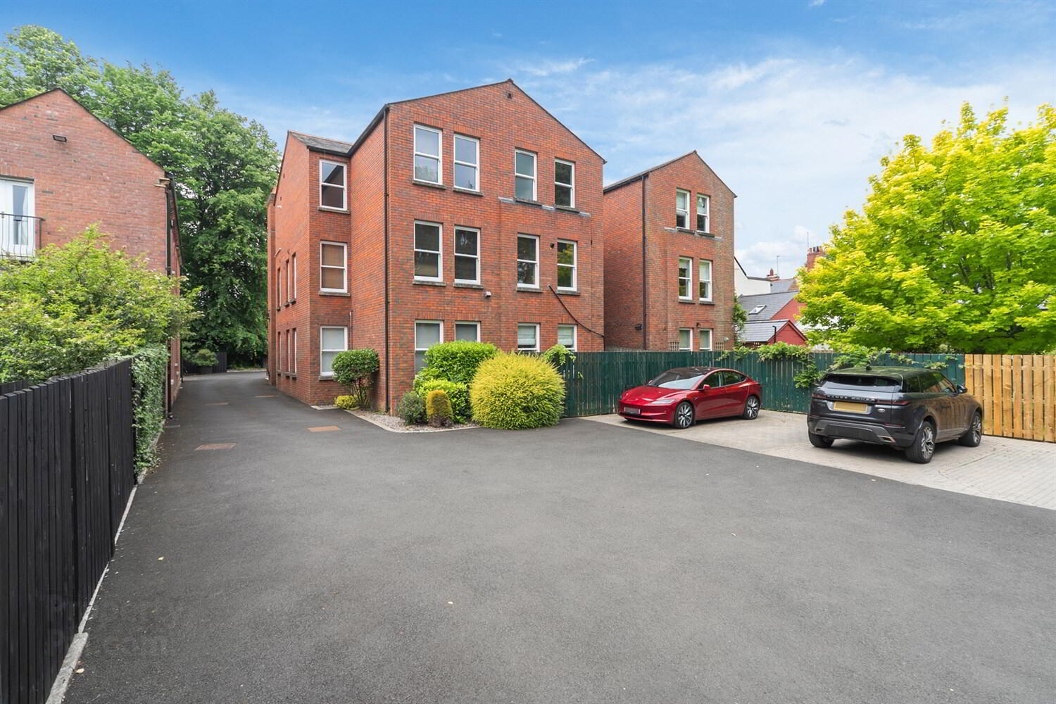 Apt 5 Balmoral View, 96 Balmoral Avenue 17 of 20