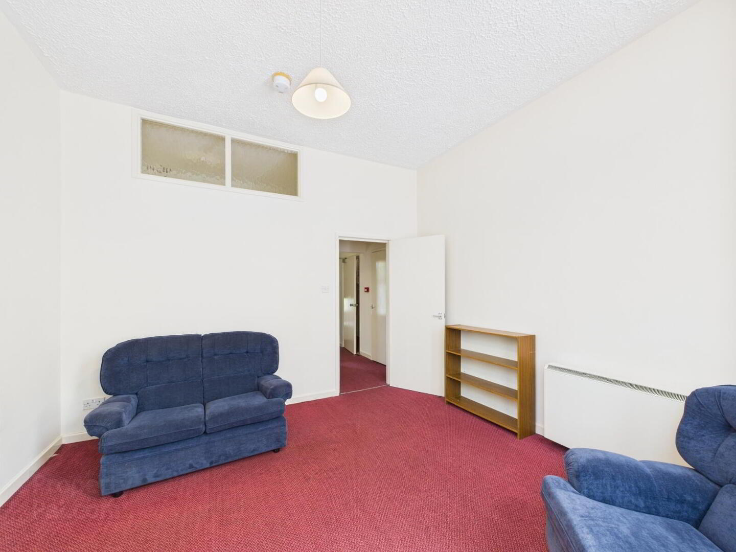 Flat 3, 90 Eglantine Avenue 3 of 10