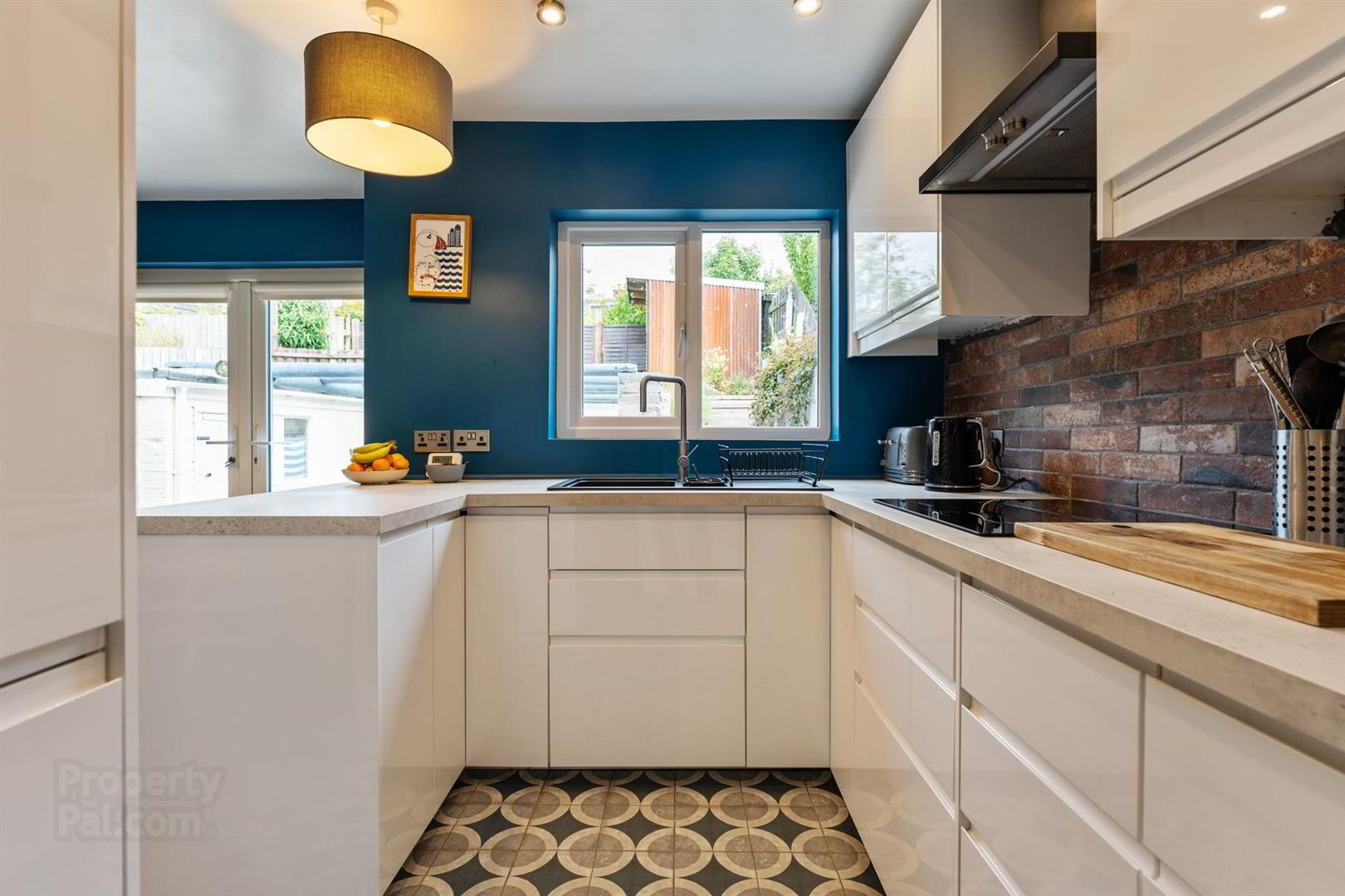 37 Sherwood Road 14 of 29