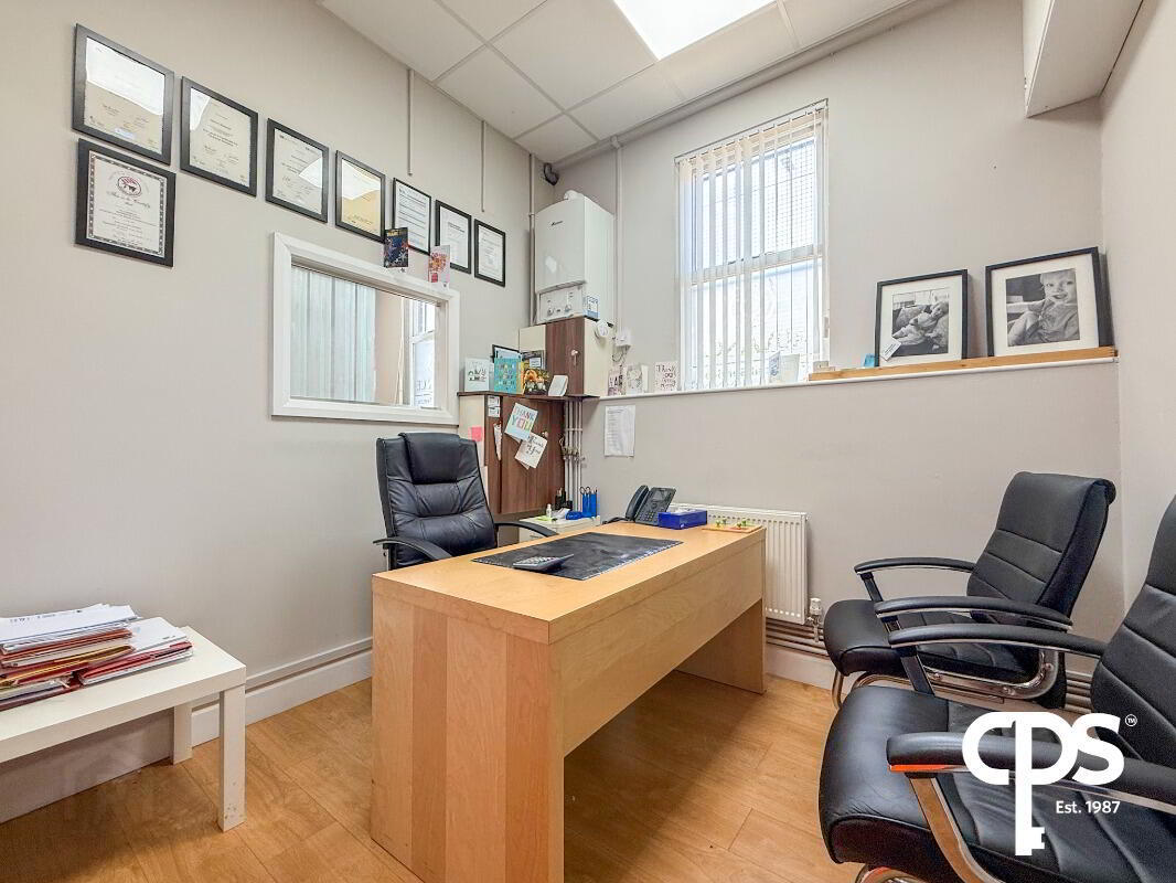 34b 34, Irish Street &, 57 Ogle Street 8 of 26