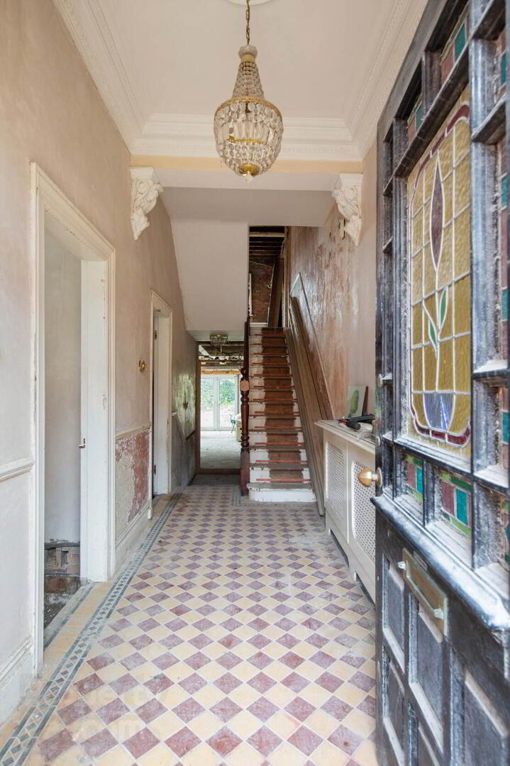 property description image