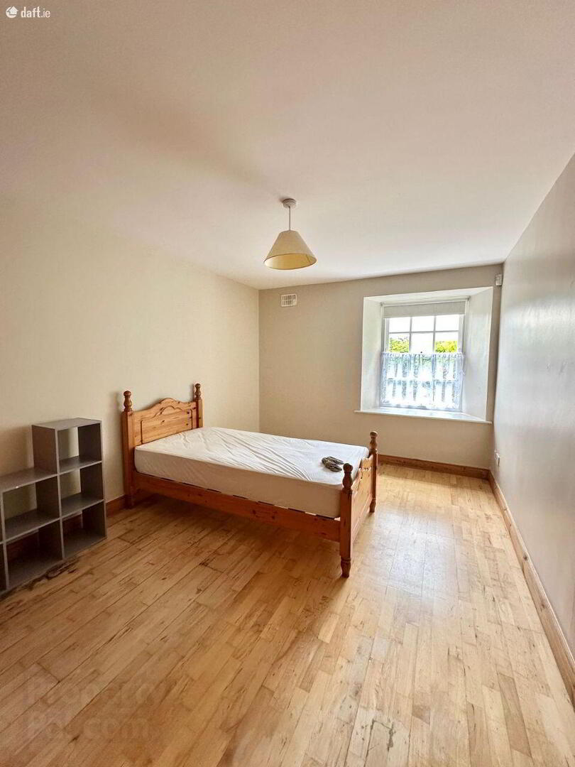 1 Lisalea Apartments 8 of 8