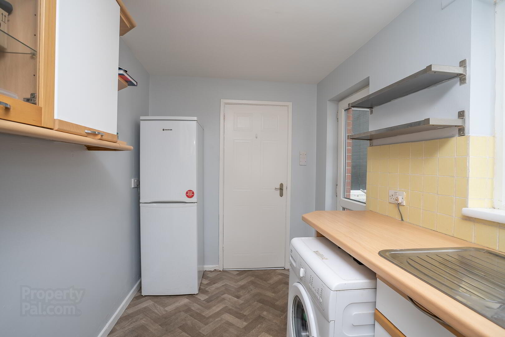 105 Walmer Street 7 of 18