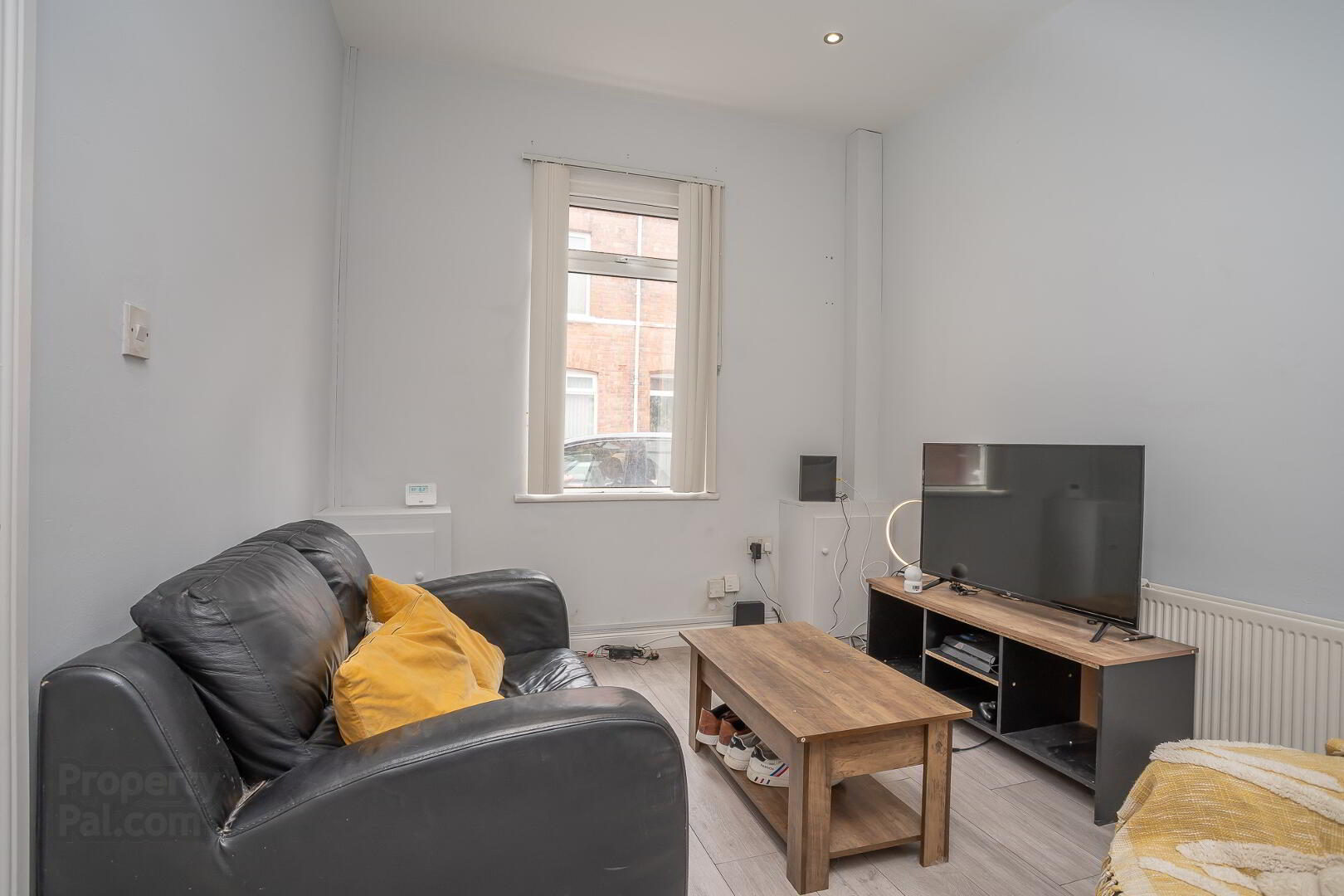 105 Walmer Street 10 of 18