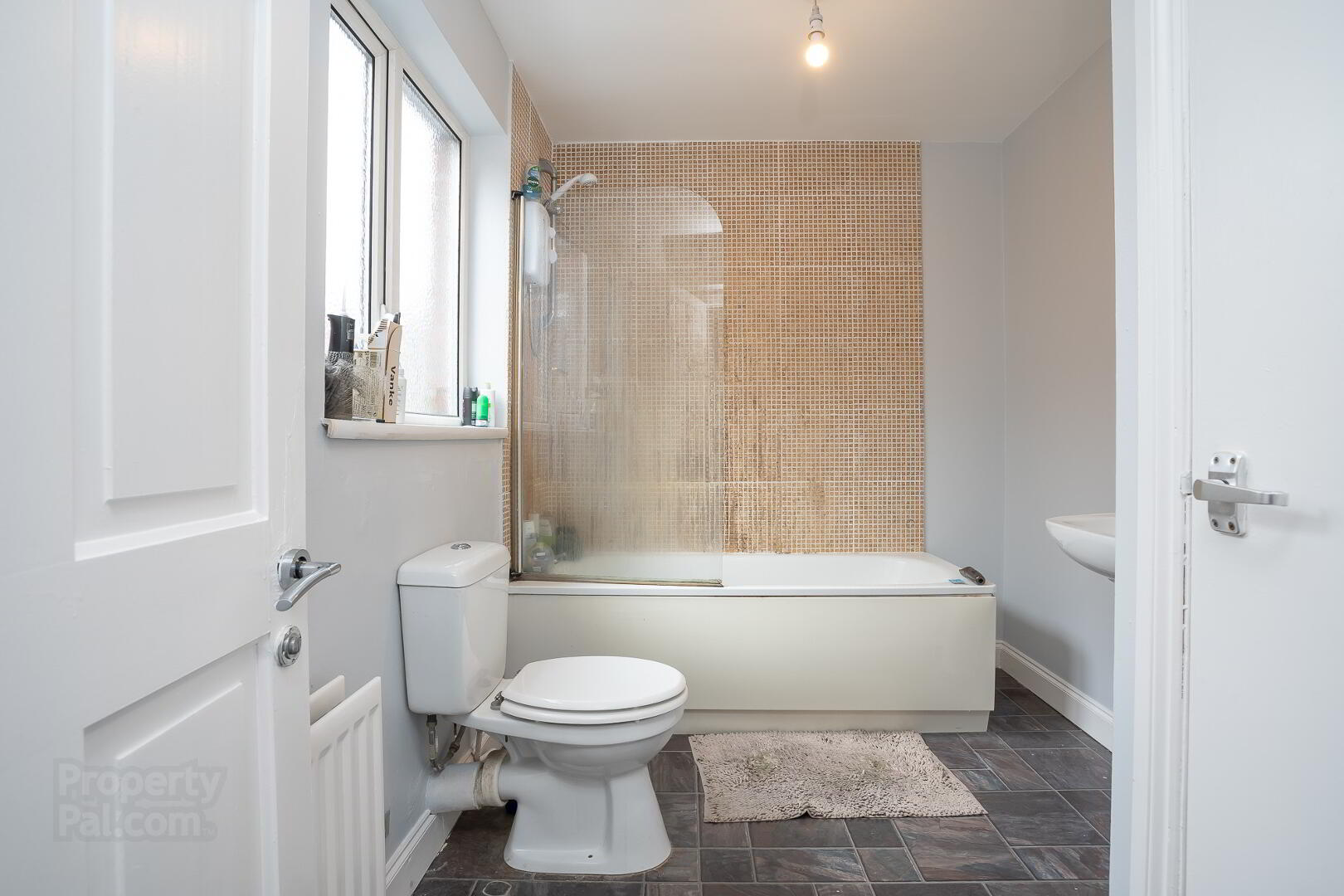 105 Walmer Street 12 of 18