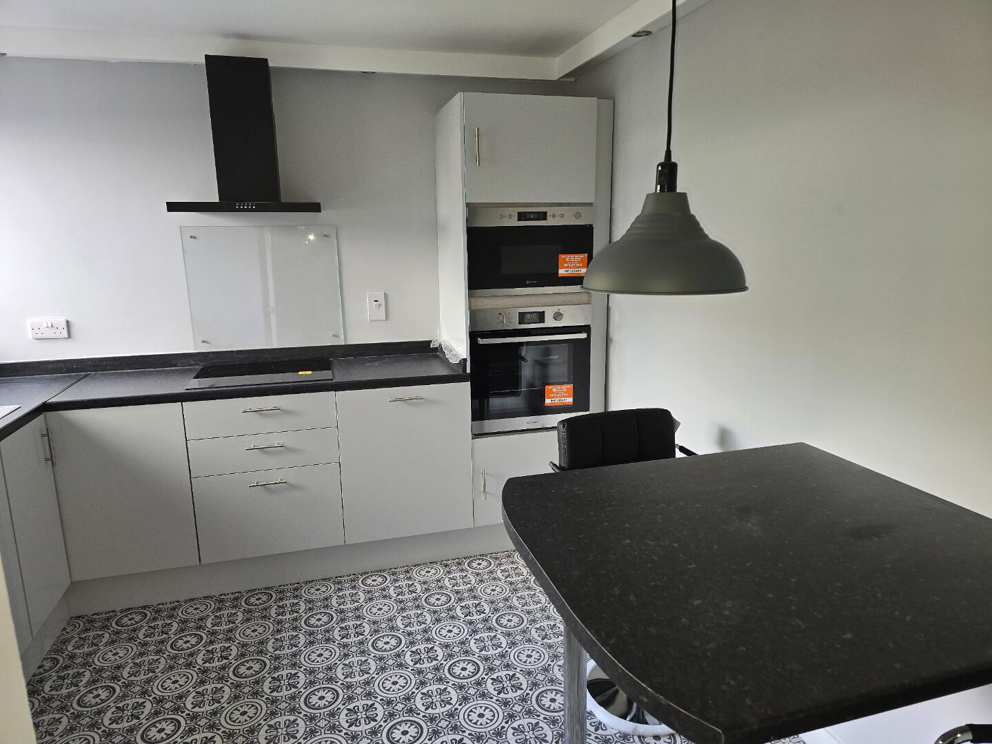 property description image