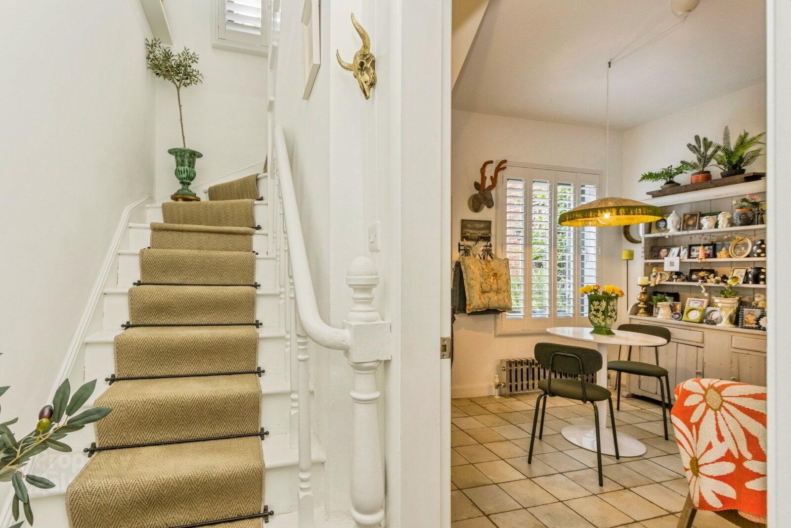 8 Victoria Crescent 4 of 20