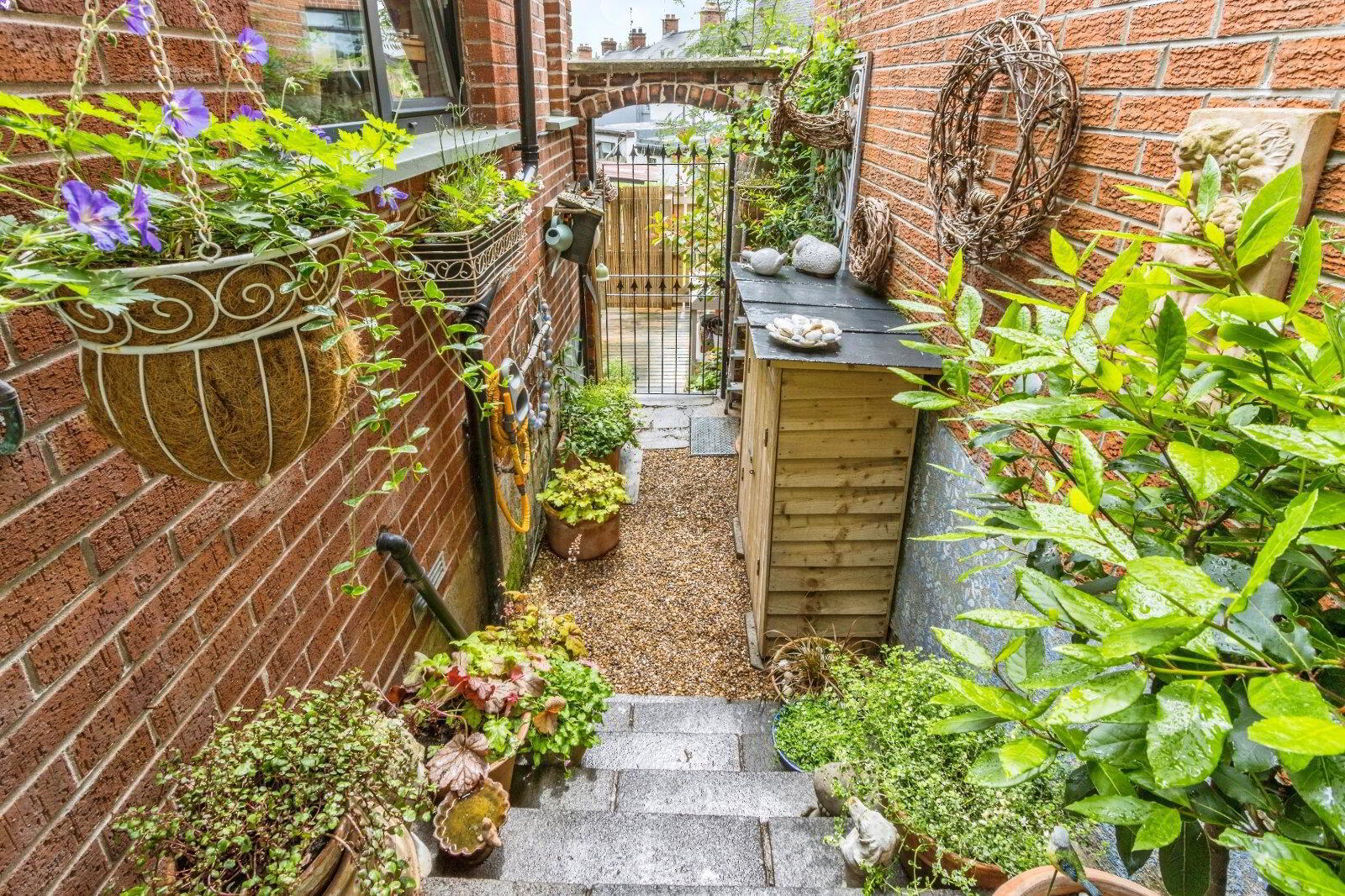 8 Victoria Crescent 18 of 20