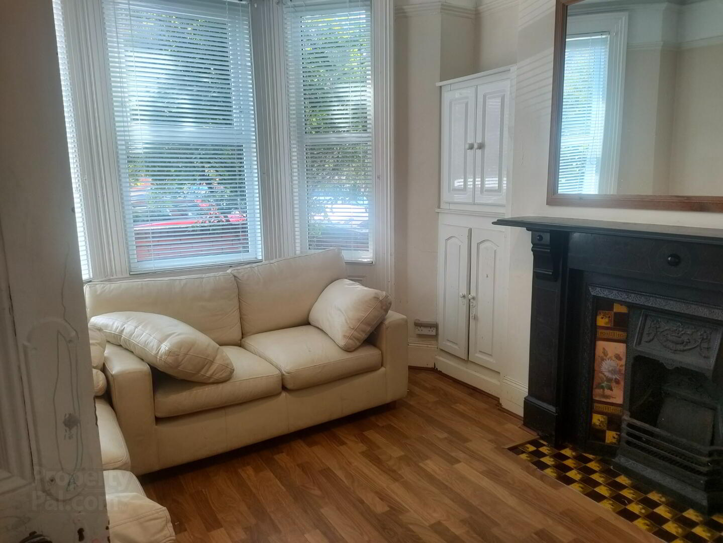 property description image